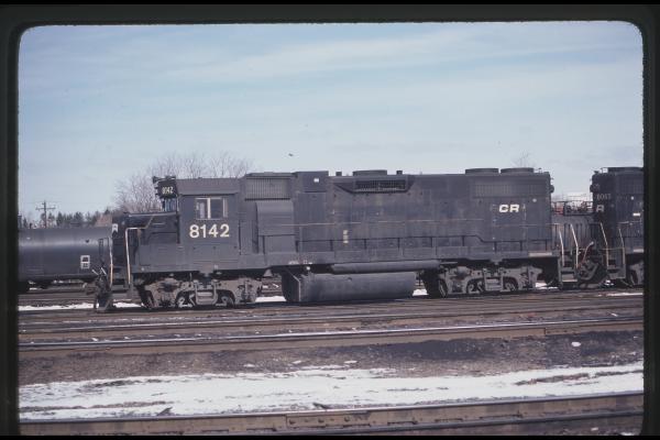 GP38-2 8142 in Rutherford, PA