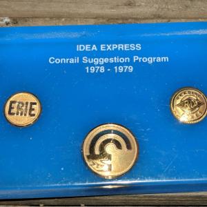 Idea Express Buttons in Acrylic