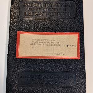 EMD SW1 Operators Manual. From NYC. For class DEs-5, 6a, 6b & 6c Locomotive instructuon bulletin 142 Rev. B