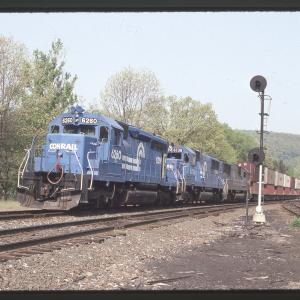 Conrail 6260 in Tunnelhill PA on 5/5/89