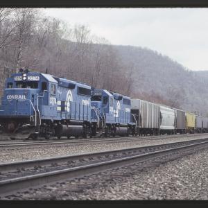 Conrail 3374 at MG Tower, Altoona PA on 5/6/89
