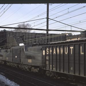 Conrail 4859 in Trenton NJ on 2/9/77