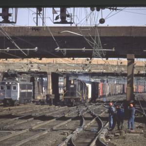 Conrail 6866 in Trenton NJ on 2/18/77