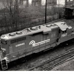 Photograph of GP10 7567 at Overlook PA. 11/28/76