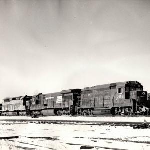 Photograph of GP30 2196, U33C 6540 and SDP45 3640 leaving Hagerstown MD. 1/8/77