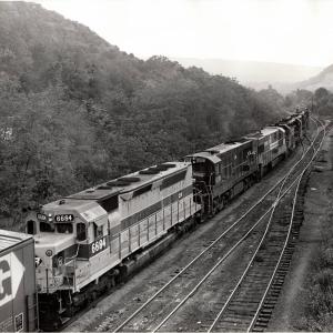 Photograph of SDP45 6684, U25C 6508 and many others at Enola Yard. 10/16/76