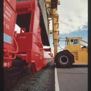 Sealand container unloading