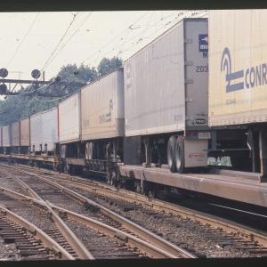 Conrail piggyback TOFC train