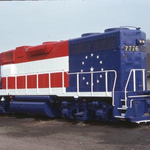 CR Bicentennial GP38 7776 in Pitcairn, no lettering