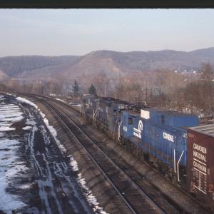 E33 4604 and GP40 3197 Westbound in Enola, PA