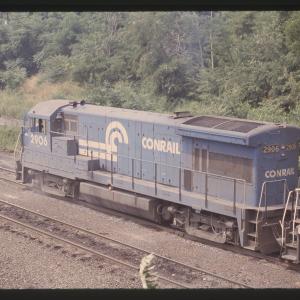 U33B 2906 Eastbound in Enola, PA