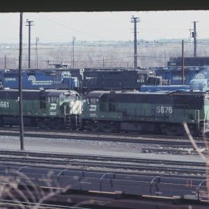 BN U25Cs 5661 and 5676 in Enola, PA