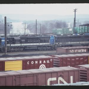 SOU SD35 3086 and SD45 3133 in Enola, PA