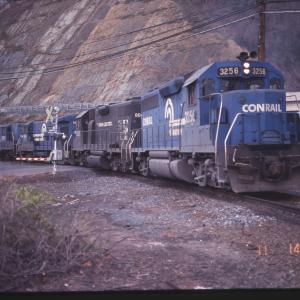 GP40 3256 in Rockville, PA