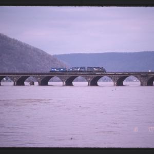 GP10 7579 with GP40s 3165 and 3053 in Rockville, PA
