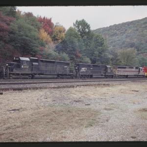SD40 6252, GP40 3008, and SD45 6077 at Horseshoe Curve