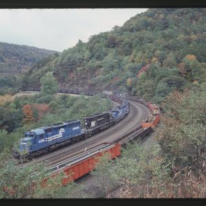 SD40s 6286 and 6281 and SD45-2 6698 on C&I Coal Train at Horseshoe Curve