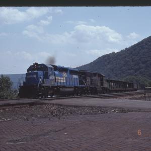 SD40-2 6434 and GP38-2 7995 in Duncannon, PA