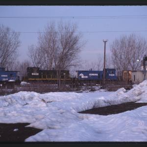 SW1001s 9402 and 9424 in Lebanon, PA