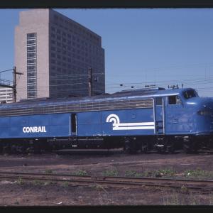 Photo of EMD E8 4022 in Harrisburg PA