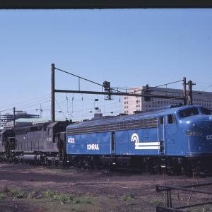 Photo of E8 4022 and  SD45 6205 in Harrisburg PA