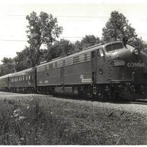 Photograph of E8 4020 with an OCS Train in Mount Marion NY