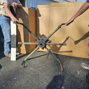 PRR position-light Spider Arm with Terminal Box; A (top) head of 2-headed signal mast.