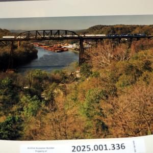 Photo Intermodal train on high trestle on River Line, Kingston NY