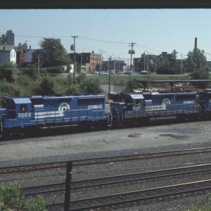Photo of EMD GP40-2 3302 in Toledo, OH on 7/1986