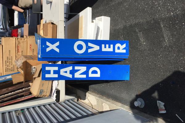 Hand X Over Block Sign (2 pieces)