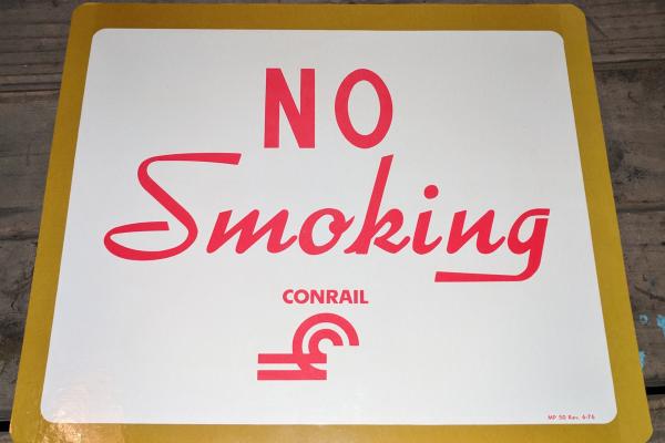 Smoking / No Smoking sign