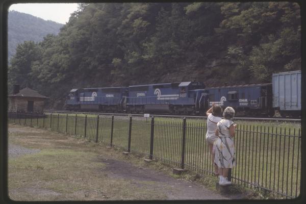 Conrail 6657 at Horseshoe Curve, Altoona PA in 8/83