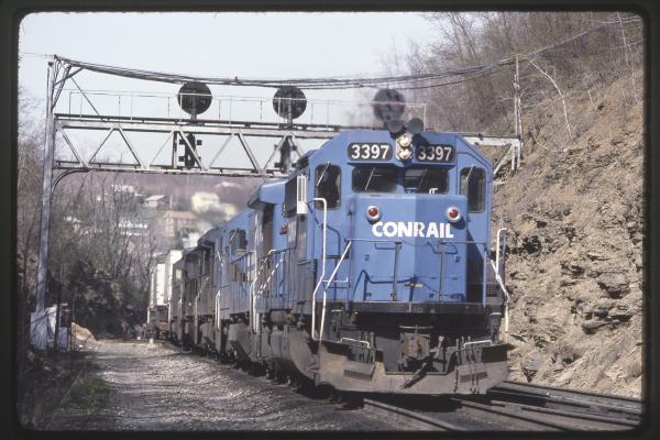 Conrail 3397 in Altoona PA on 5/4/89