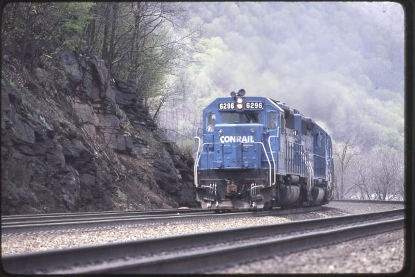 Conrail 6296 at MG Tower, Altoona PA on 5/6/89