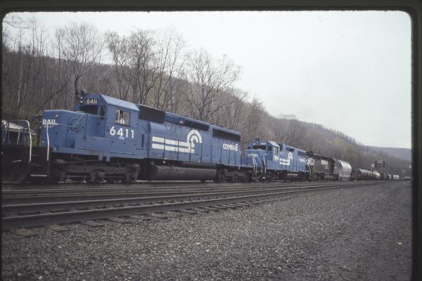 Conrail 6411 at MG Tower, Altoona PA on 5/6/89