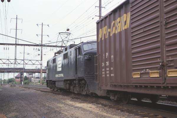 Conrail 4973 in Monmouth Junction NJ on 6/25/76