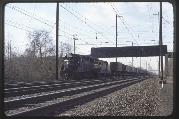 Conrail 3194 in Monmouth Junction NJ on 3/3/77