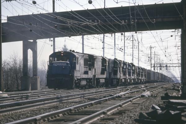 Conrail 2622 in Monmouth Junction NJ on 4/8/78