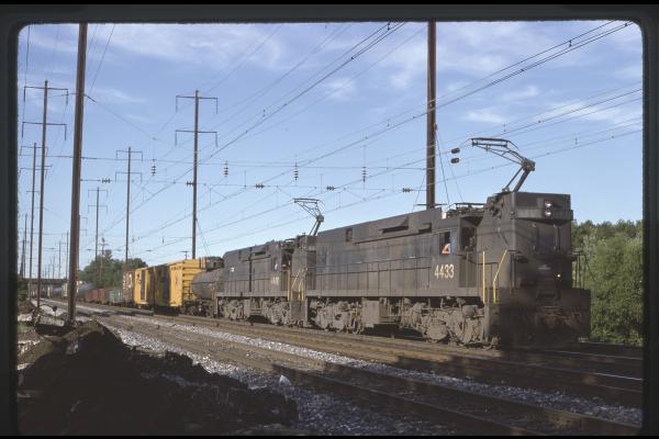 Conrail 4433 in Monmouth Junction NJ on 6/30/78