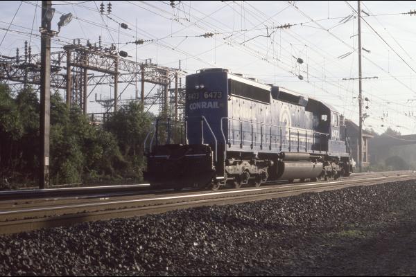 Conrail 6473 in Monmouth Junction NJ on 8/90