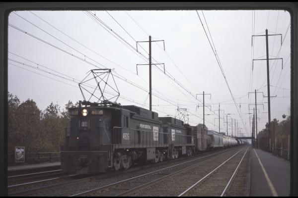 Conrail 4609 in Princeton Junction on 10/30/76