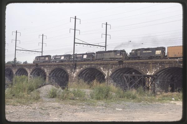 Conrail 8032 in Trenton NJ on 8/5/76