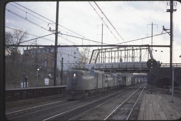 Conrail 4869 in Trenton NJ on 3/5/77