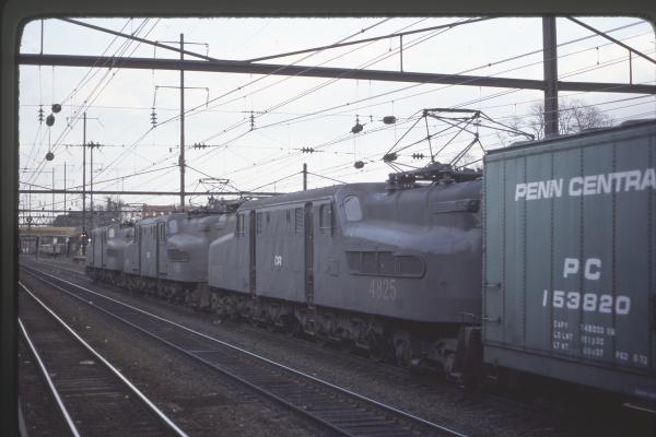 Conrail 4825 in Trenton NJ on 3/5/77