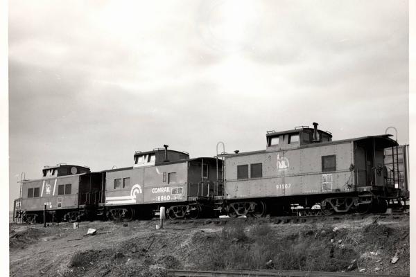 Photograph of N4B 18860, 91507 and 91529 at Elizabethport NJ. 10/31/76