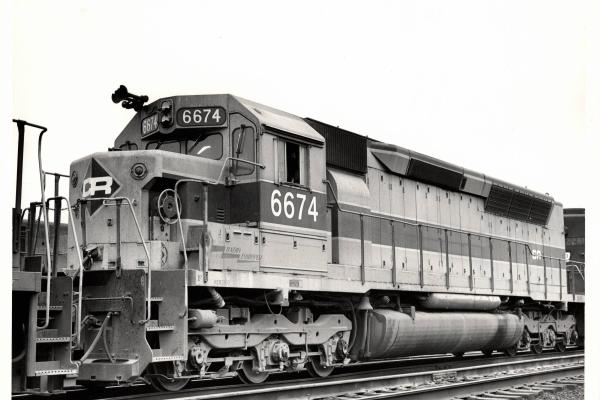Photograph of SDP45 6674 at Collinwood Yard. 7/31/76