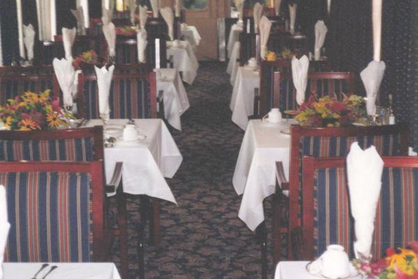 Conrail Observation/Dining Car 10 - Dining Area