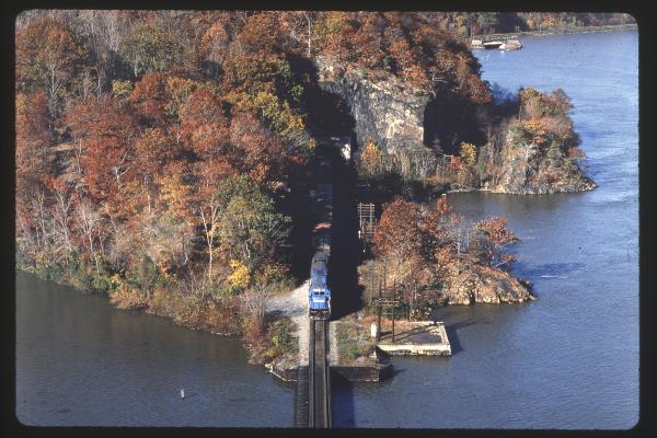 U23B 2722 coming out of Fort Montgomery tunnel