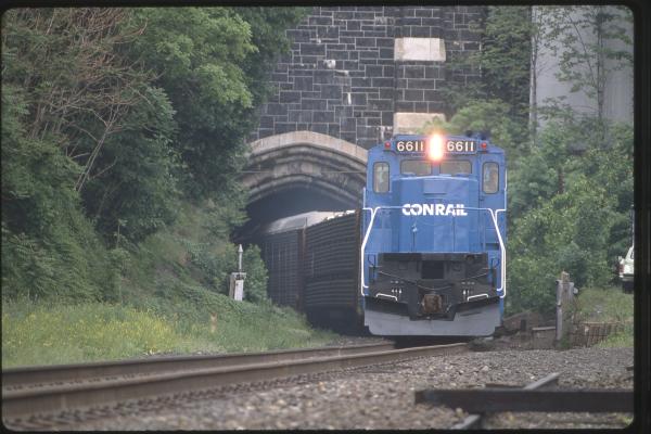 Conrail C32-8 6611 exiting the tunnel in West Point, NY