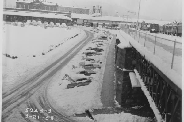 Reading Outer Station in snow, 1958-03-21, photo 1 of 3